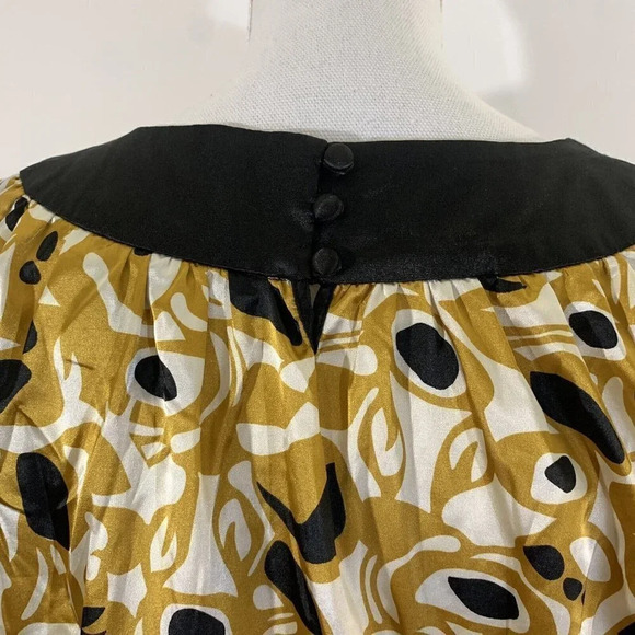 Gold BCBG Maxazria Blouse Womens Medium Black Neckline Silky Office Party Work - Picture 5 of 7